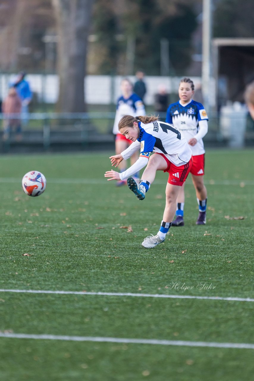 Bild 386 - wBJ Hamburger SV - Holstein Kiel : Ergebnis: 8:0